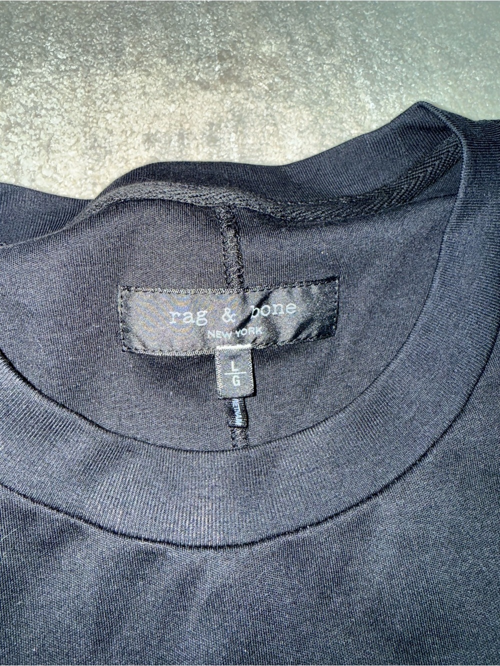 rag & bone Men's Dark Black Crewneck Long sleeve